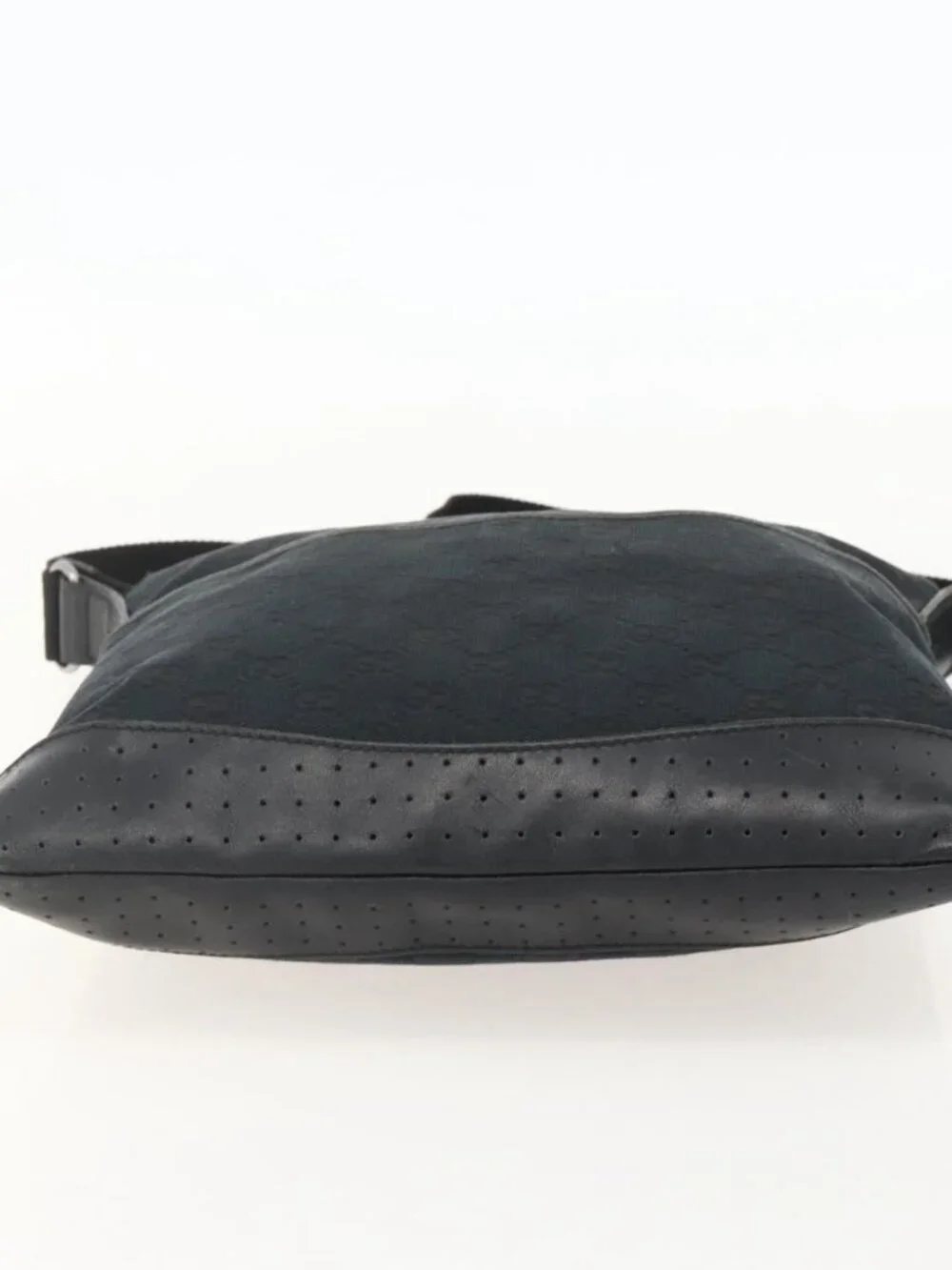 GUCCI GG Canvas Shoulder Bag Black Silver 145357 Auth 175338